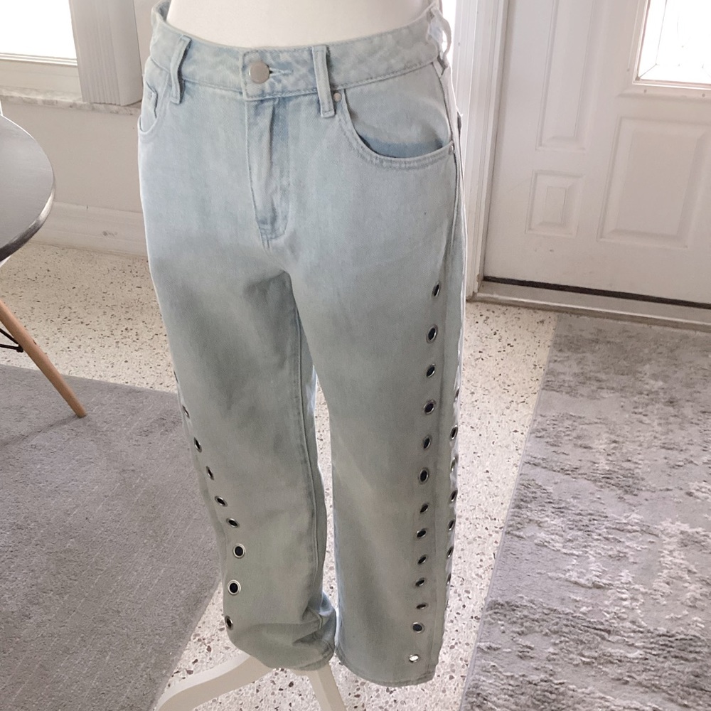 NWT Kendall & Kylie Mom jeans